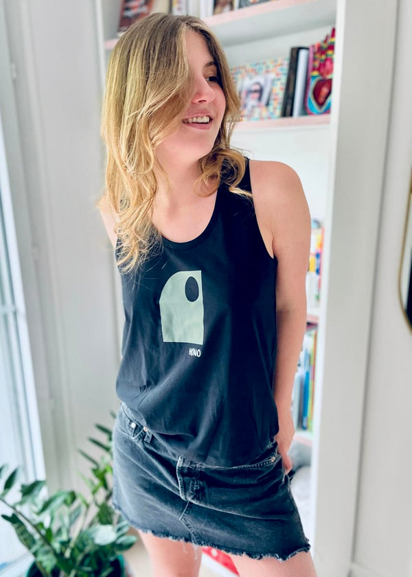 Surfwear, surfwear france, surfshop surfshop frances, surfwear,surfwear portugal,surfwear homme, surfwear femme, surfwear eco, surfwear eco-reponsable, surfwear coton organic,veste surfwear, veste en velours surf unisexe, veste , t-shirt, sweat, hoodie surf surfwear France HONO, surfbrand, surfwear brand, MARQUE SURFWEAR FRANÇAISE, HONO, HONO SURF, surf