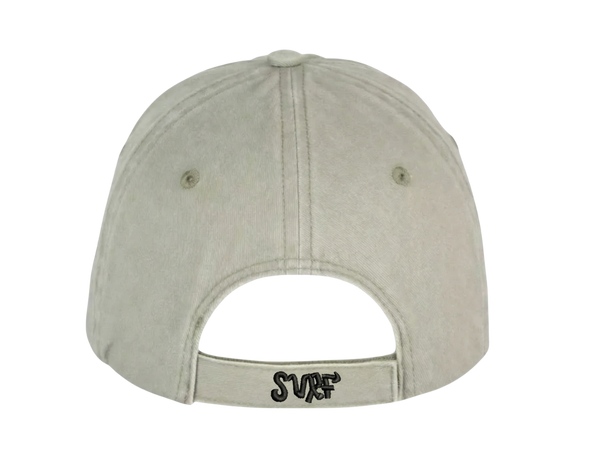 Casquette HONO collection TIKI kaki vue arrière avec broderie noire "SURF" sur la patte de réglage, surfwear durable et minimaliste.