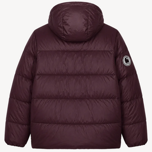 dos doudoune chaude en nylon recyclé HONO Surfwear bordeaux, avec capuche et logo brodé sur la manche