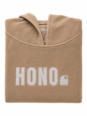 Poncho de surf HONO camel en tissu éponge bio avec logo brodé blanc