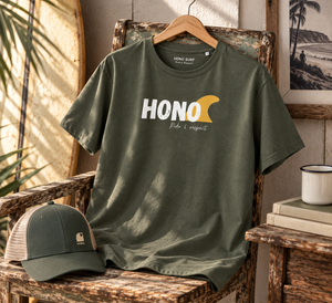 T-shirt HONO Surf vert kaki en coton bio, style vintage, avec logo HONO Ride & Respect , trucker HONO et ambiance surf