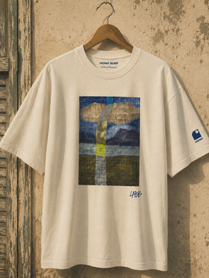 T-shirt surf écru en coton bio HONO avec surf art, création en collab artiste, surfwear français écoresponsable.