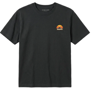 t-shirt homme vintage HONO surfwear noir en matière éco-responsable avec logo poitrine style surf